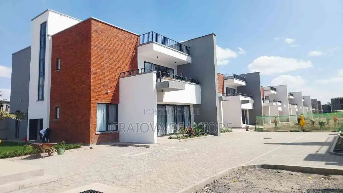 4bdrm Villa in Langata for sale