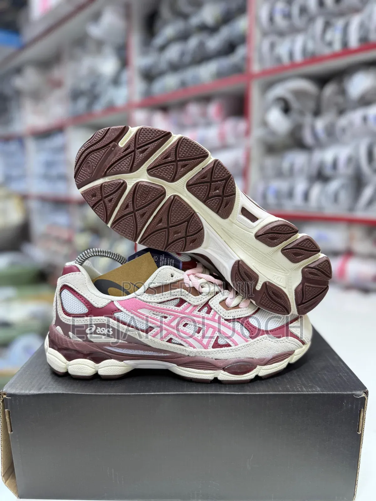 Asic Gel “Nyc” Cream/Sweet Pink
Sizes 37,38,39,40,41,42,43,44,45