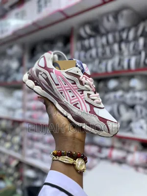 Asic Gel “Nyc” Cream/Sweet Pink
Sizes 37,38,39,40,41,42,43,44,45
