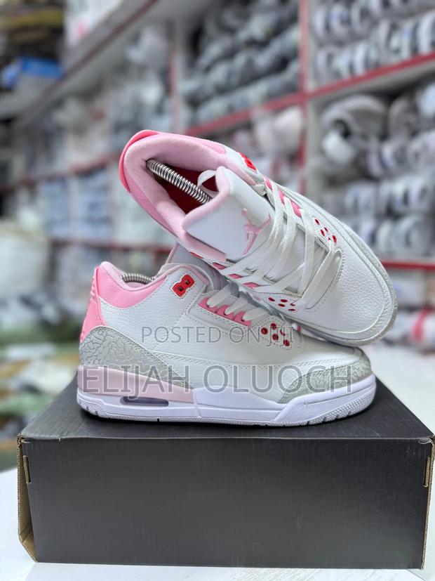 Valentines Jordan 3 - thumbnail 3