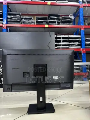 32”Inch Samsung Monitor