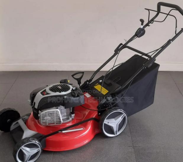 161cc Briggs and Stratton 21inch Lawn Mower