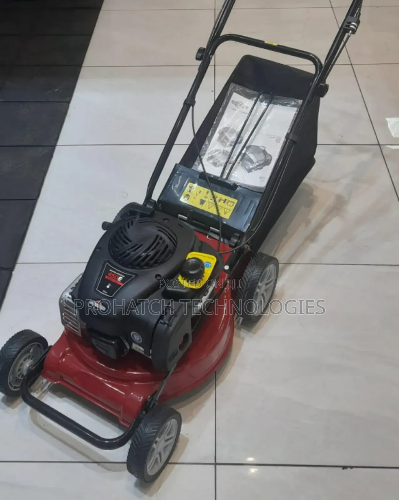 125cc Briggs and Stratton Self Propelled Lawnmower