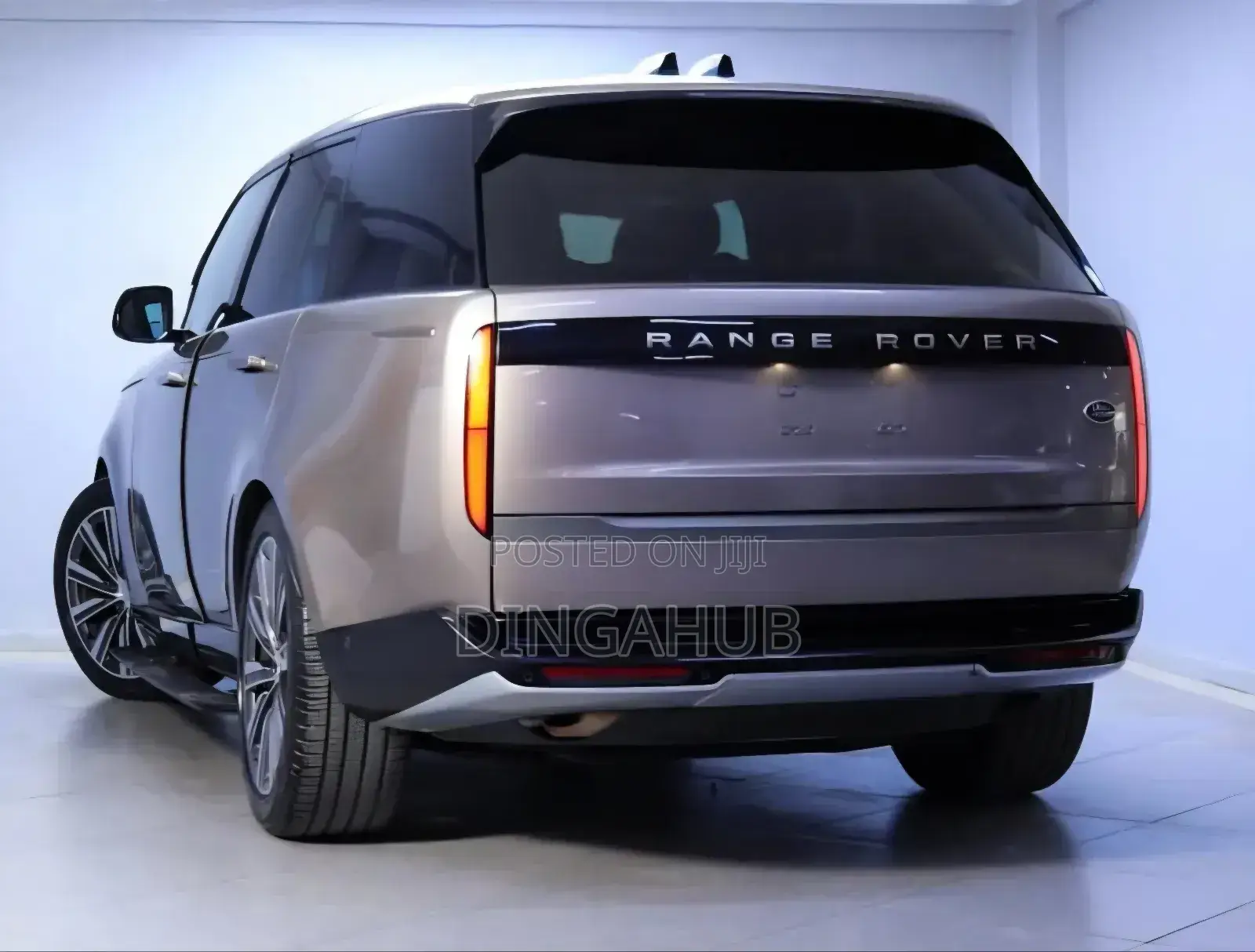 Land Rover Range Rover P400 SE LWB 7 Seat 2023 Brown