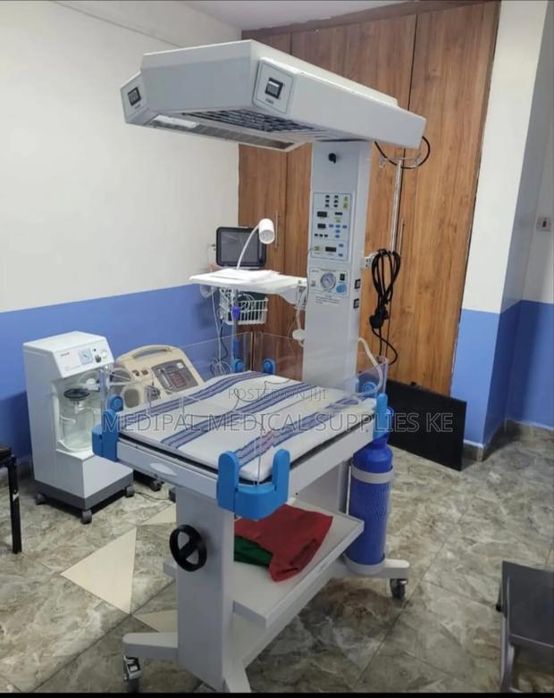 Infant Warmer With Gas - main view