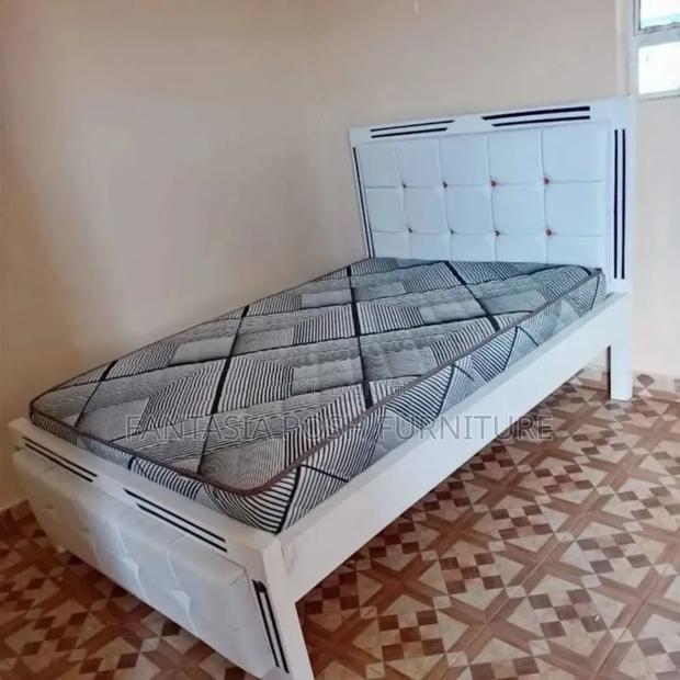 4x6 Single White Mocket Bed