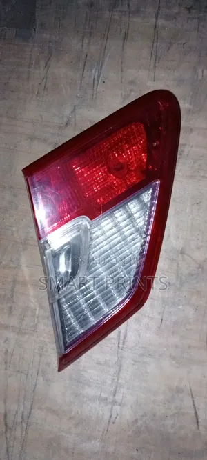 Genuine Ex Japan Toyota Premio 265 Bootlights