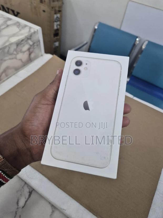 New Apple iPhone 11 128 GB White - thumbnail 3