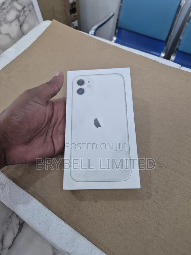 New Apple iPhone 11 128 GB White - thumbnail 6