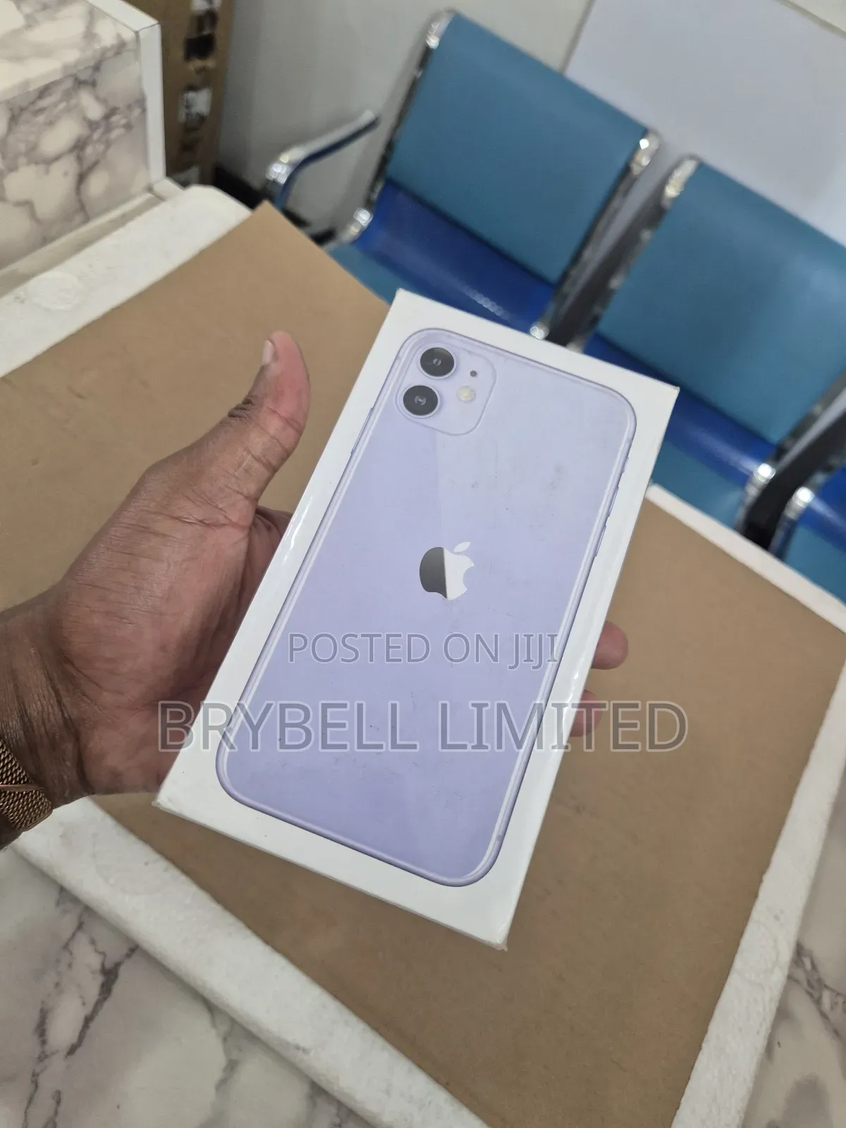 New Apple iPhone 11 128 GB Purple