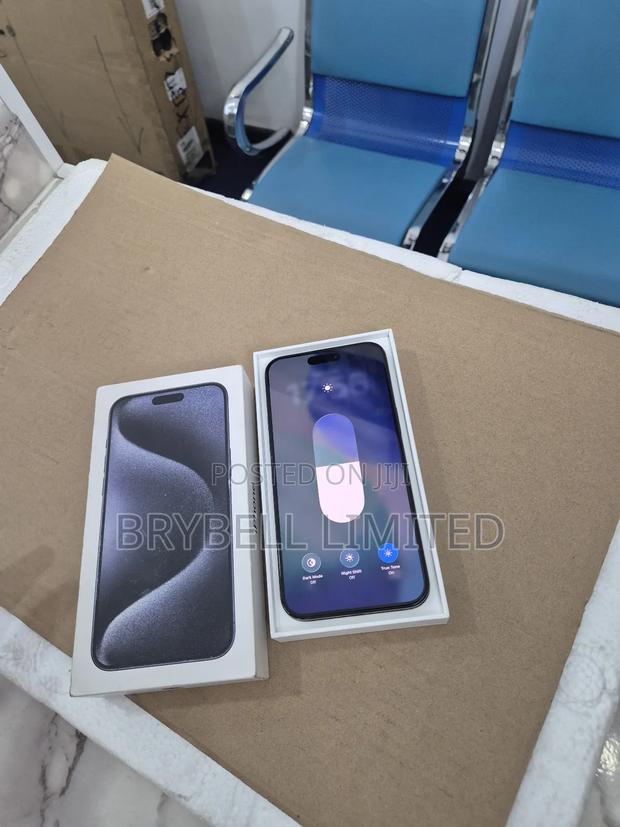 Apple iPhone 15 Pro Max 256 GB Blue - thumbnail 10