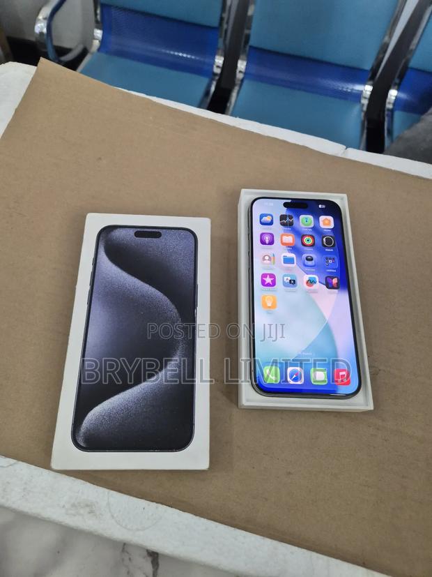 Apple iPhone 15 Pro Max 256 GB - main view