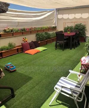 Heavy Duty Artificial Grass Carpet -Weatherproof Outdoor Use