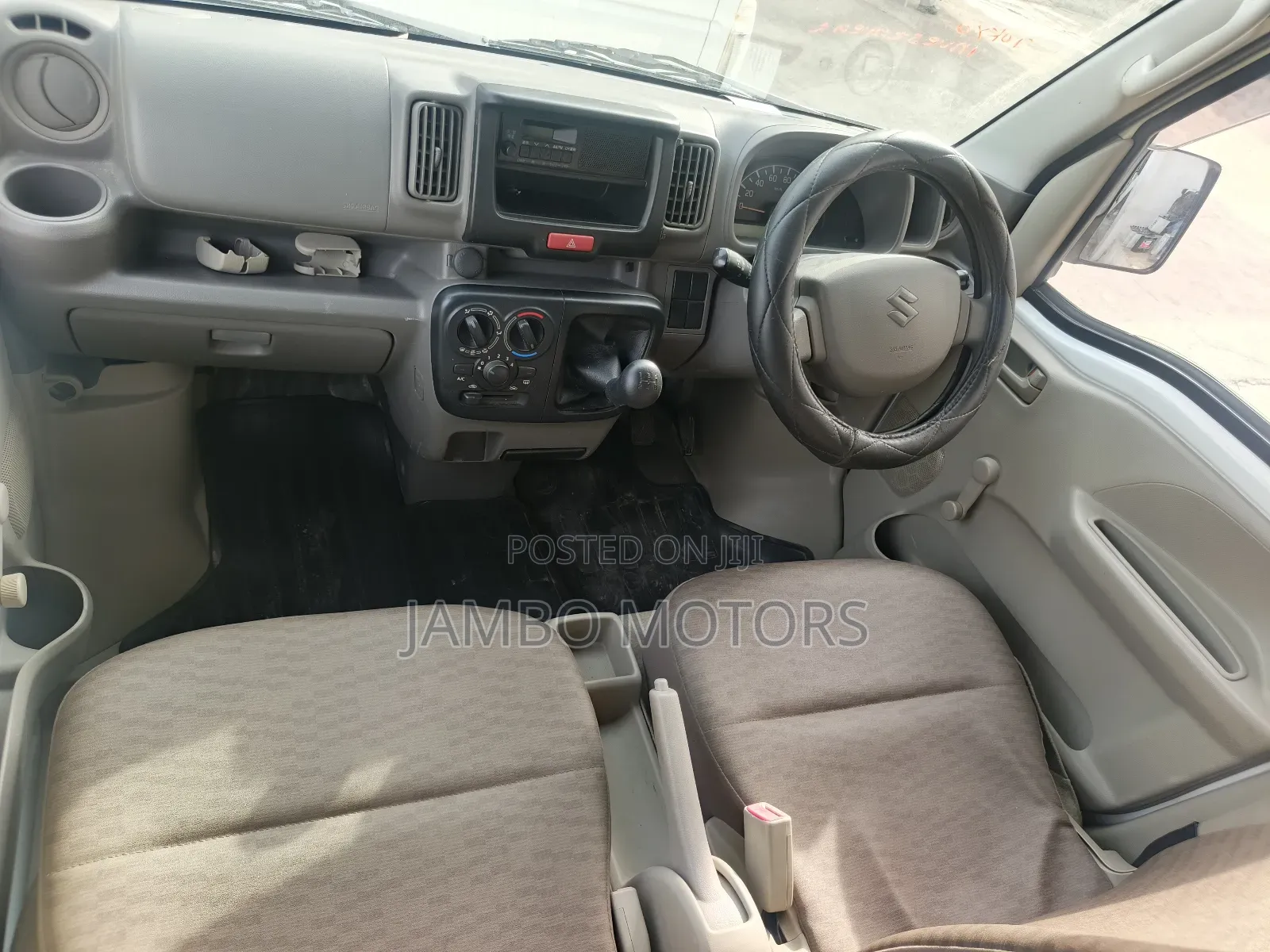 Suzuki Every 2019 White