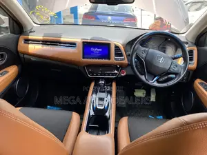 Honda Vezel 2018 Brown