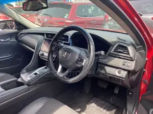 Honda Insight 2019 Red