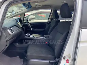 Honda Fit Shuttle 2018 White