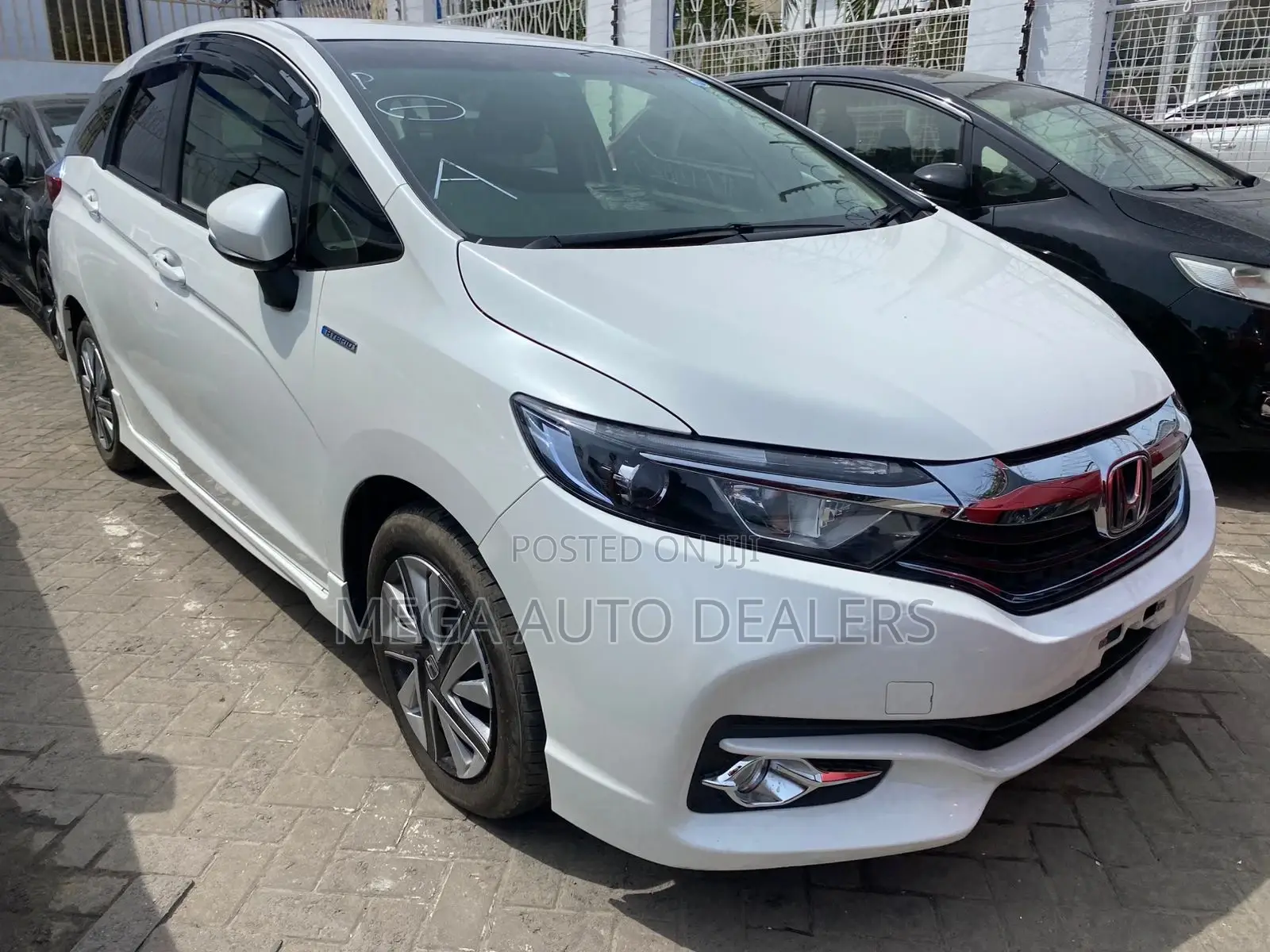 Honda Fit Shuttle 2018 White