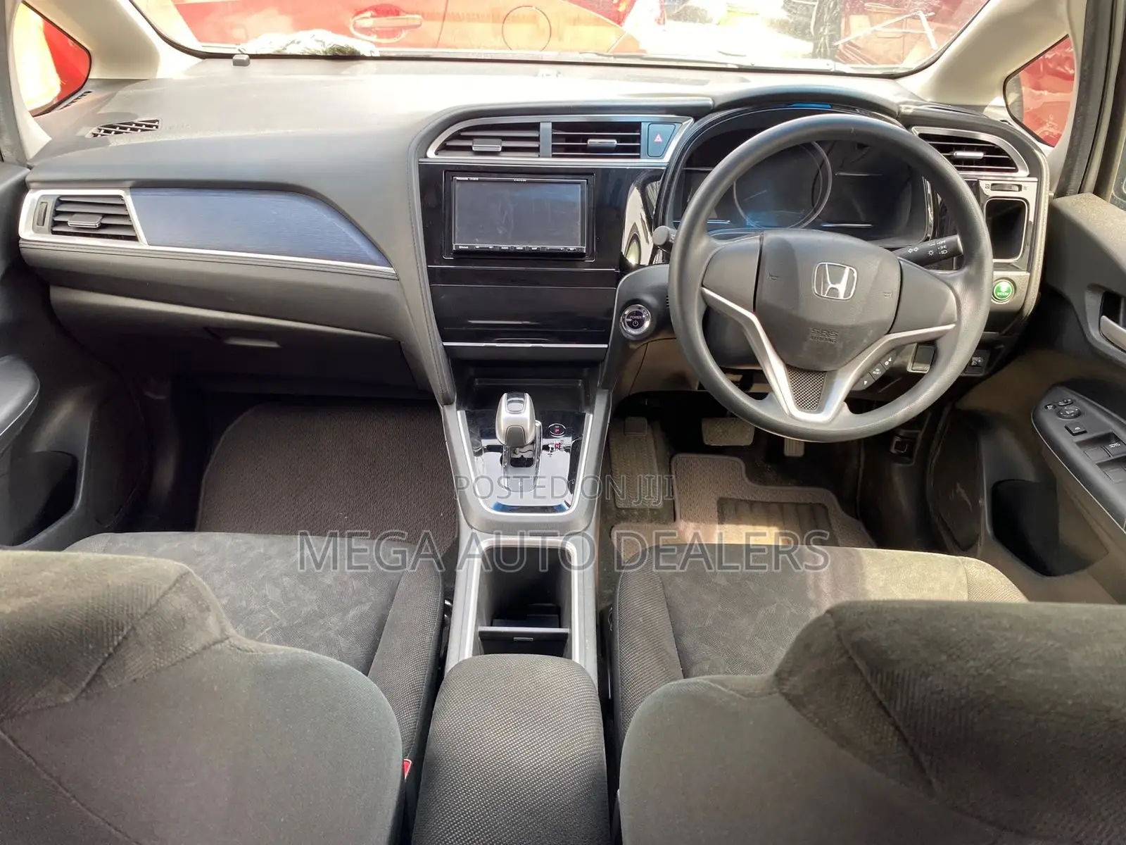 Honda Fit Shuttle 2018 White