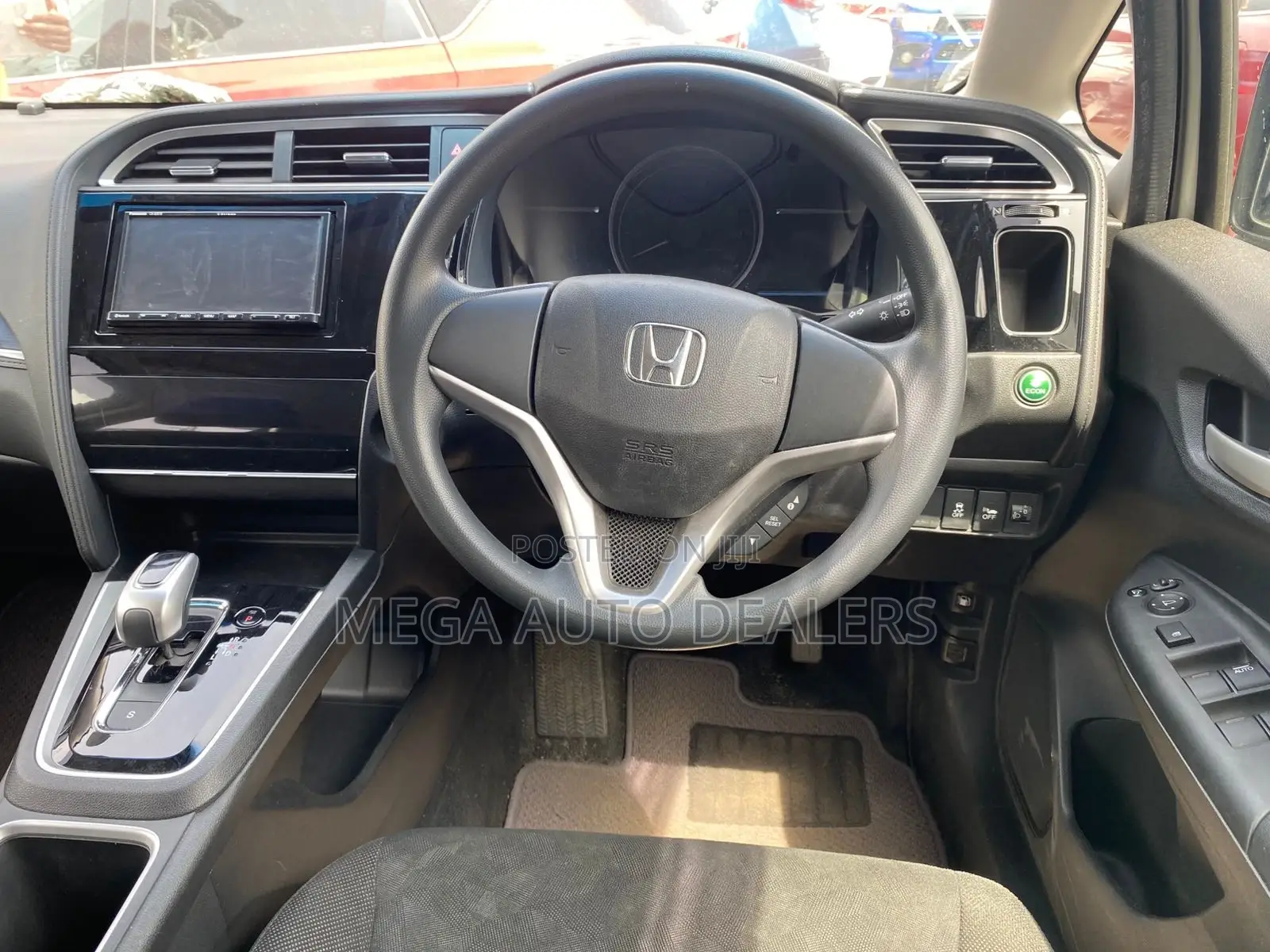 Honda Fit Shuttle 2018 White
