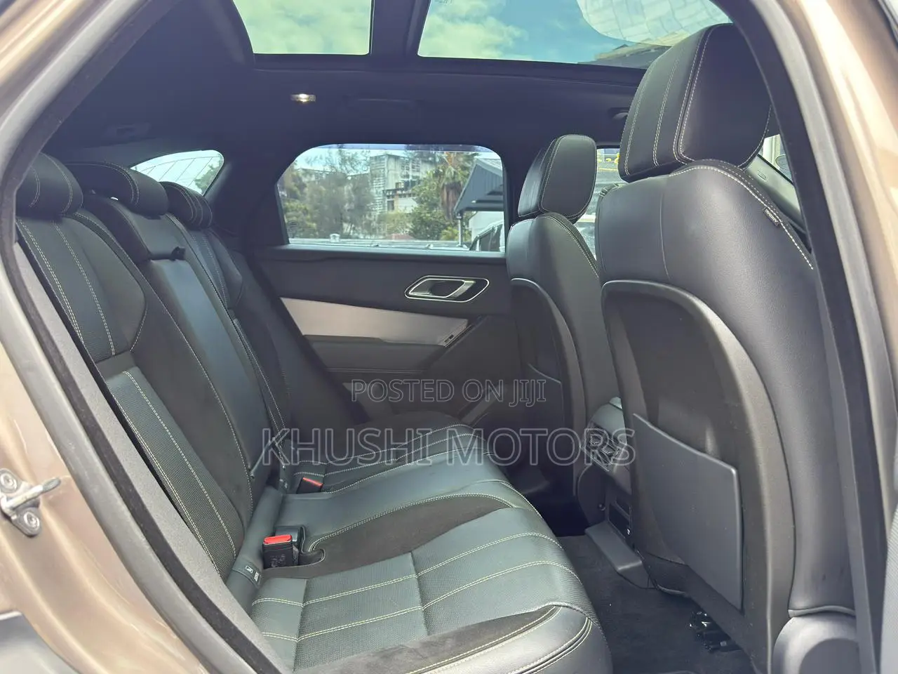 Land Rover Range Rover Velar 2018 Gold