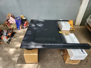 Hilux Double Cab With This High-Quality Manual Roller Shutter,