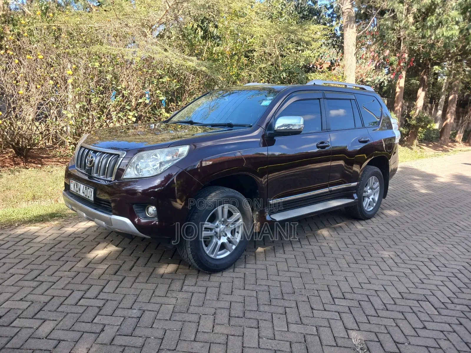 Toyota Land Cruiser Prado 2011 Maroon