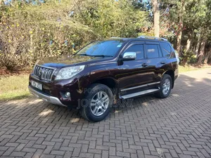 Toyota Land Cruiser Prado 2011 Maroon
