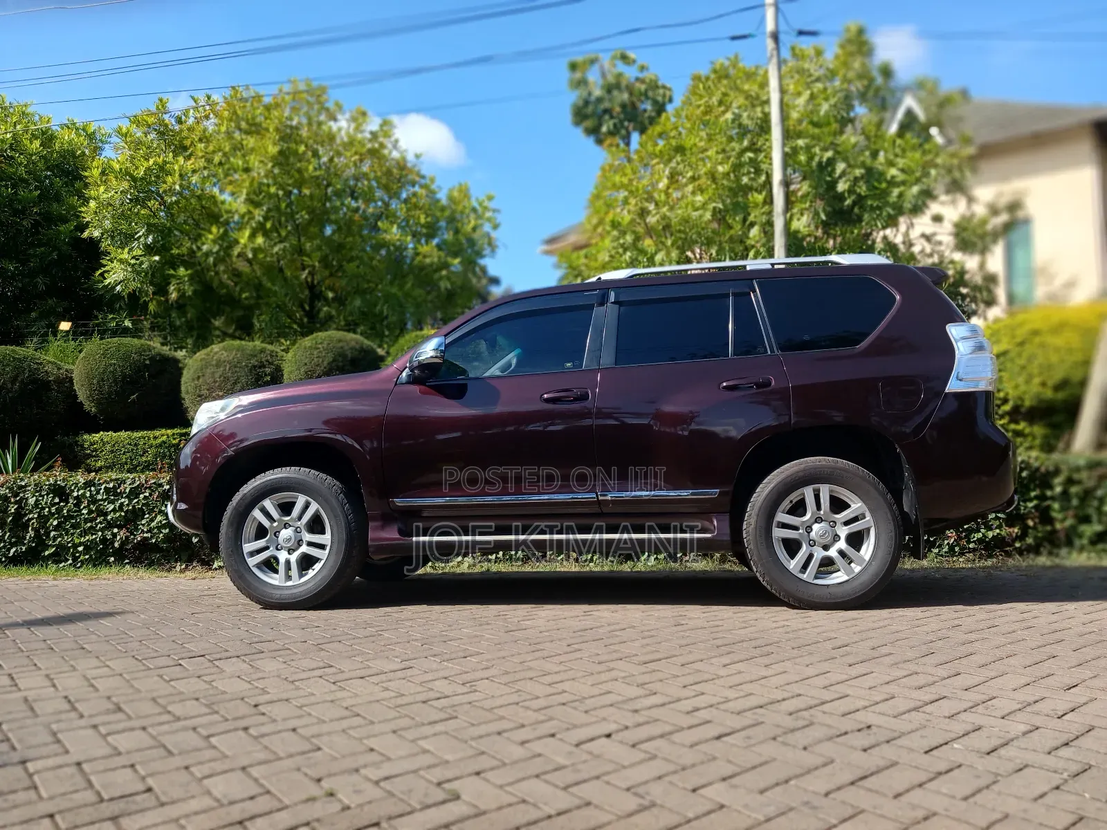 Toyota Land Cruiser Prado 2011 Maroon