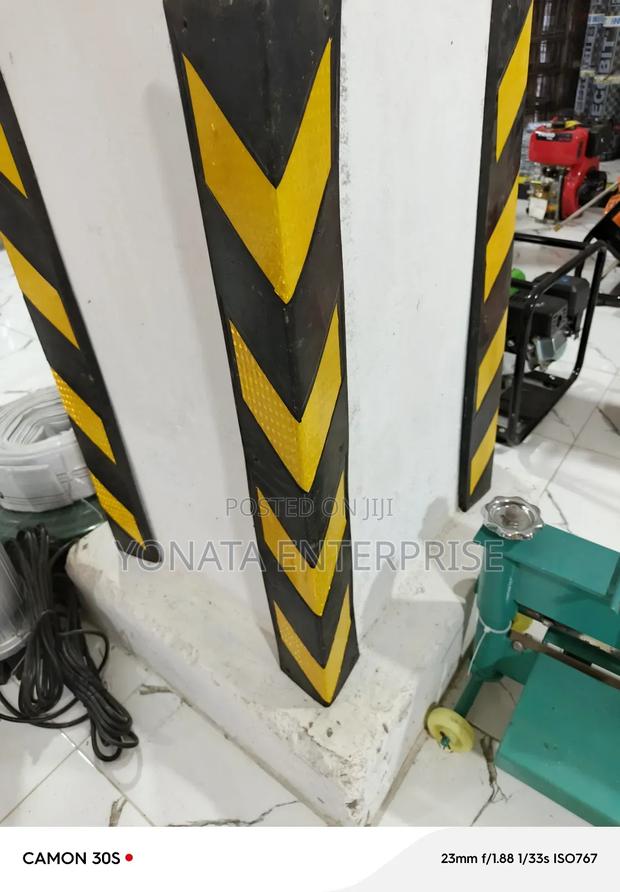 L - Shape Rubber Corner Protector