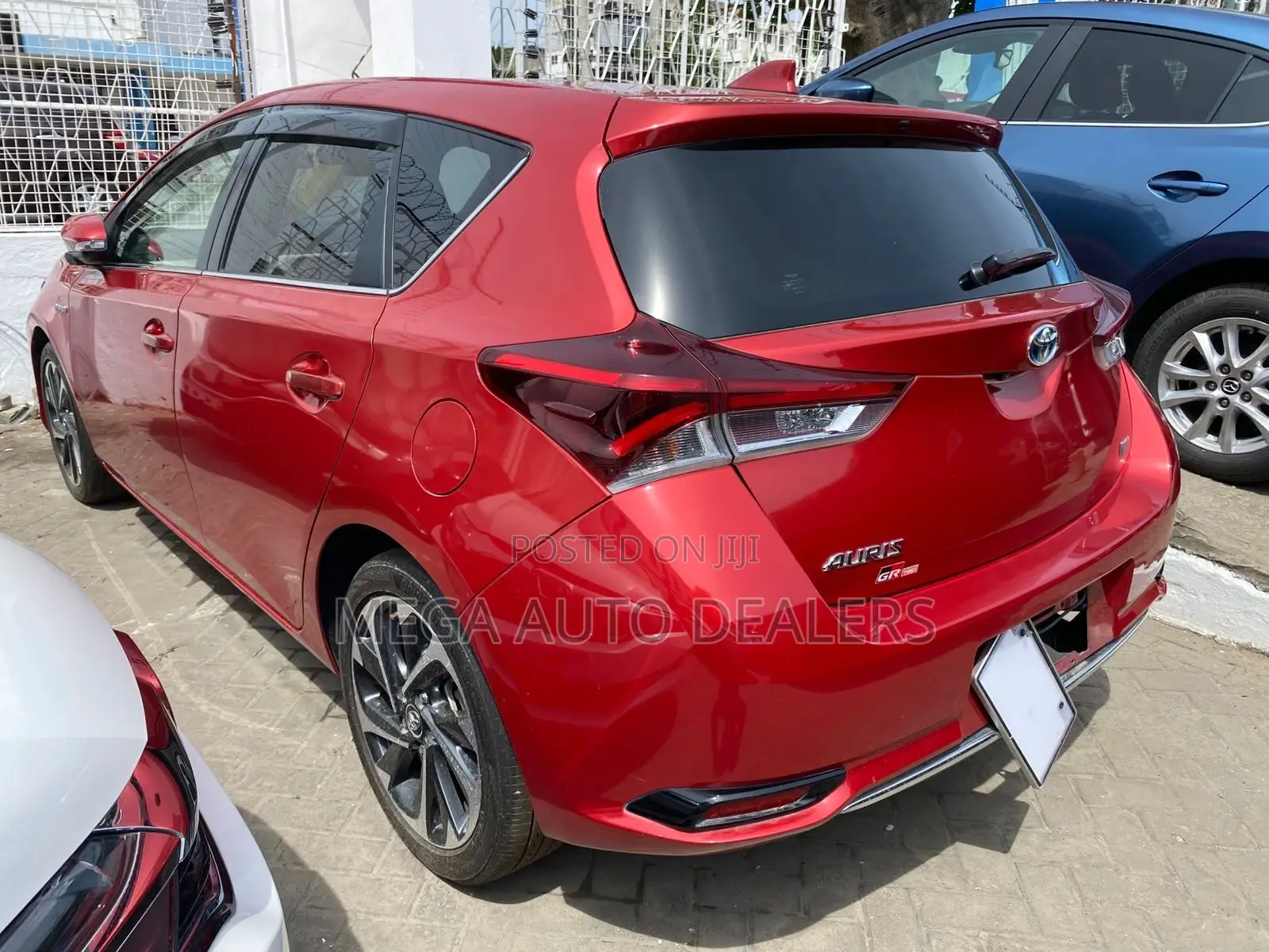Toyota Auris 2018 Red