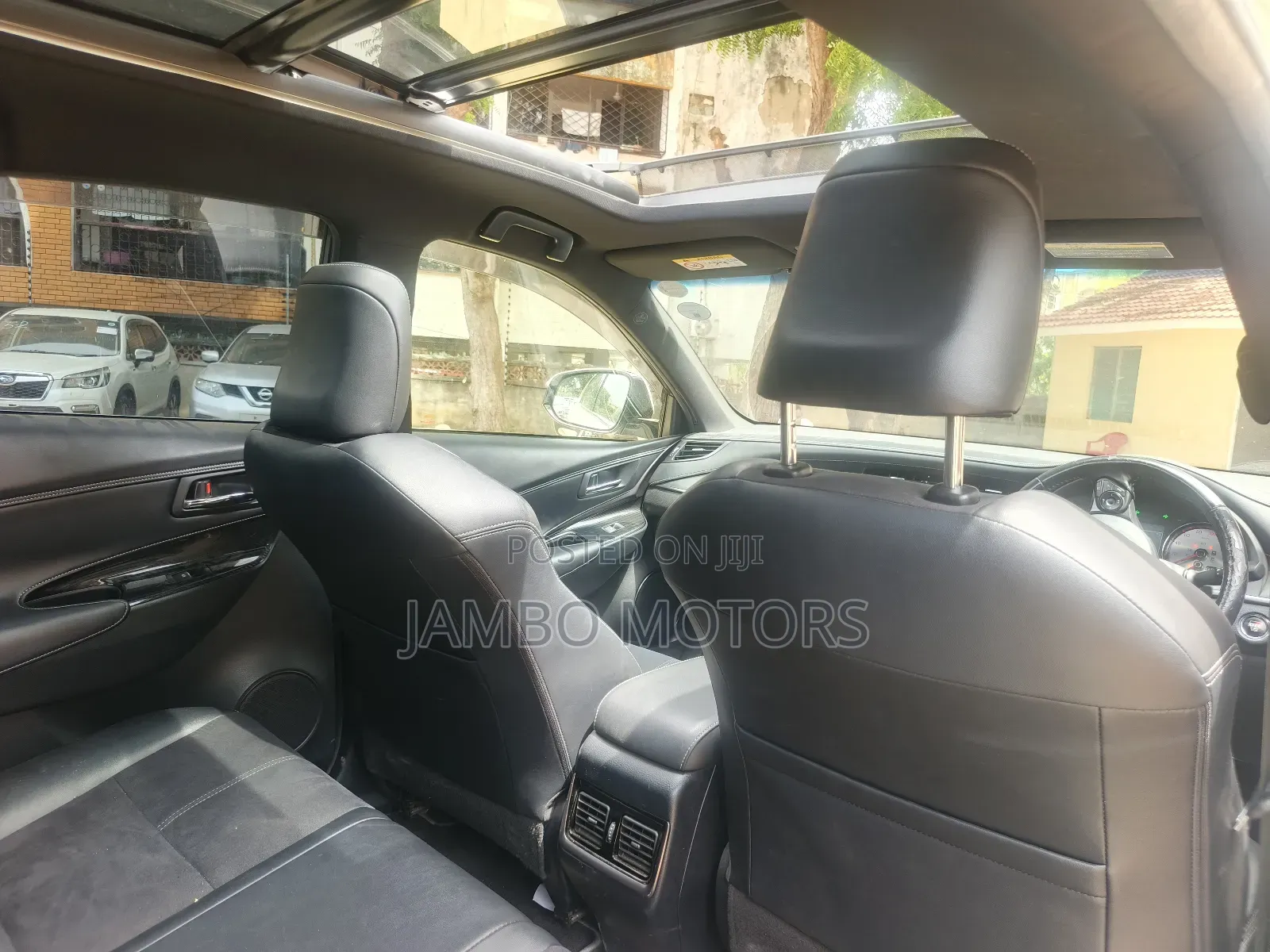 Toyota Harrier 2.0 2019 White
