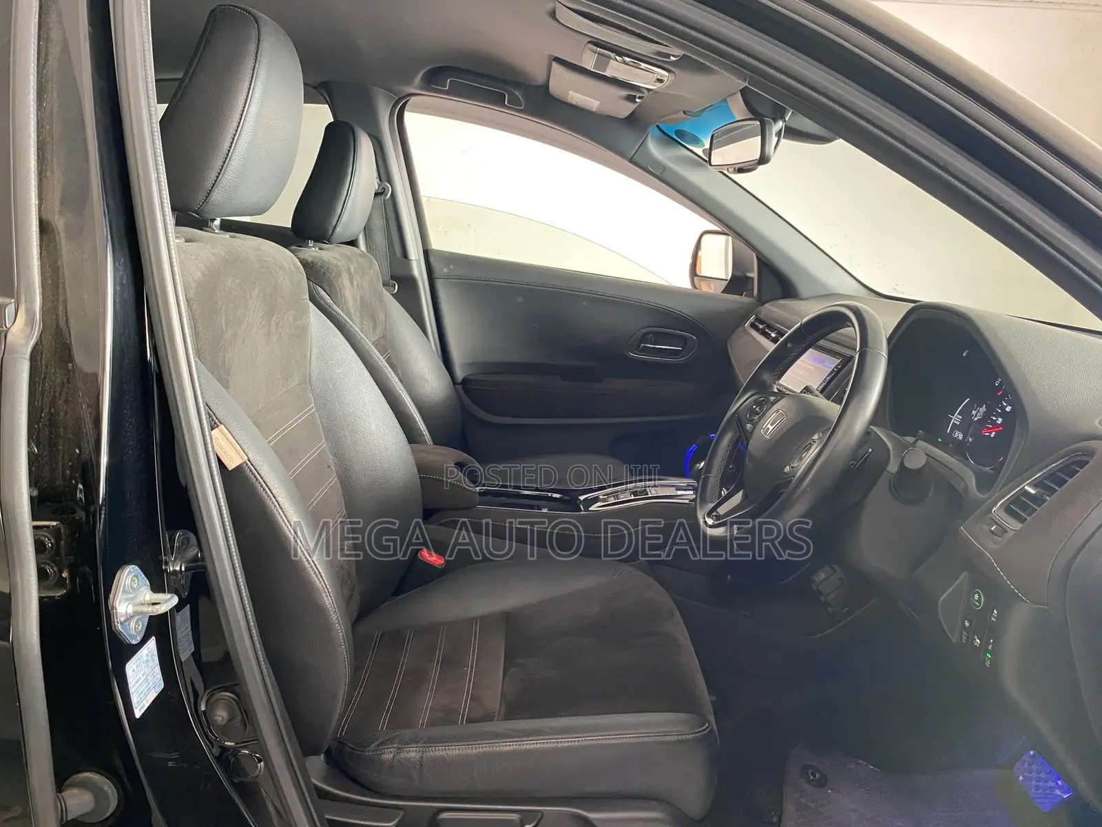 Honda Vezel 2018 Black