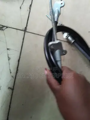 Quality Toyota Shark/5l Rear Handbrake Cables