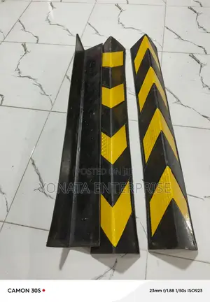 Rubber Corner Guard - Height 800mm