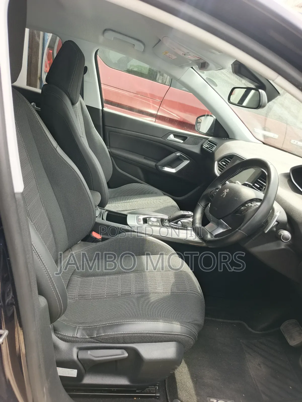 Peugeot 308 2019 Purple