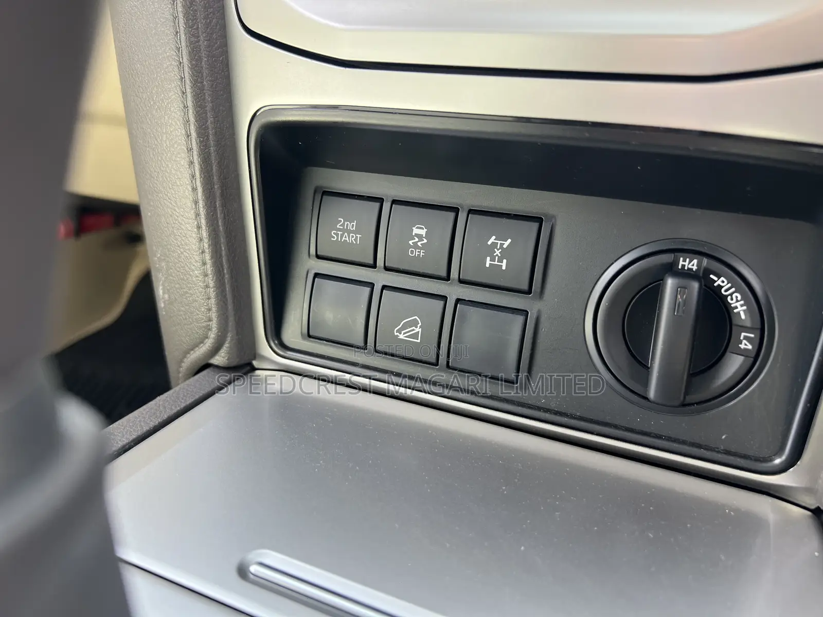 Toyota Land Cruiser Prado 2018 Pearl