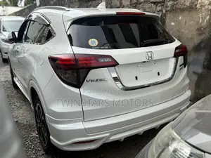 Honda Vezel 1.5 2WD 2018 White