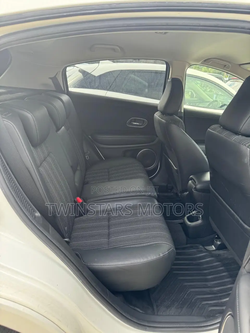 Honda Vezel 1.5 2WD 2018 White