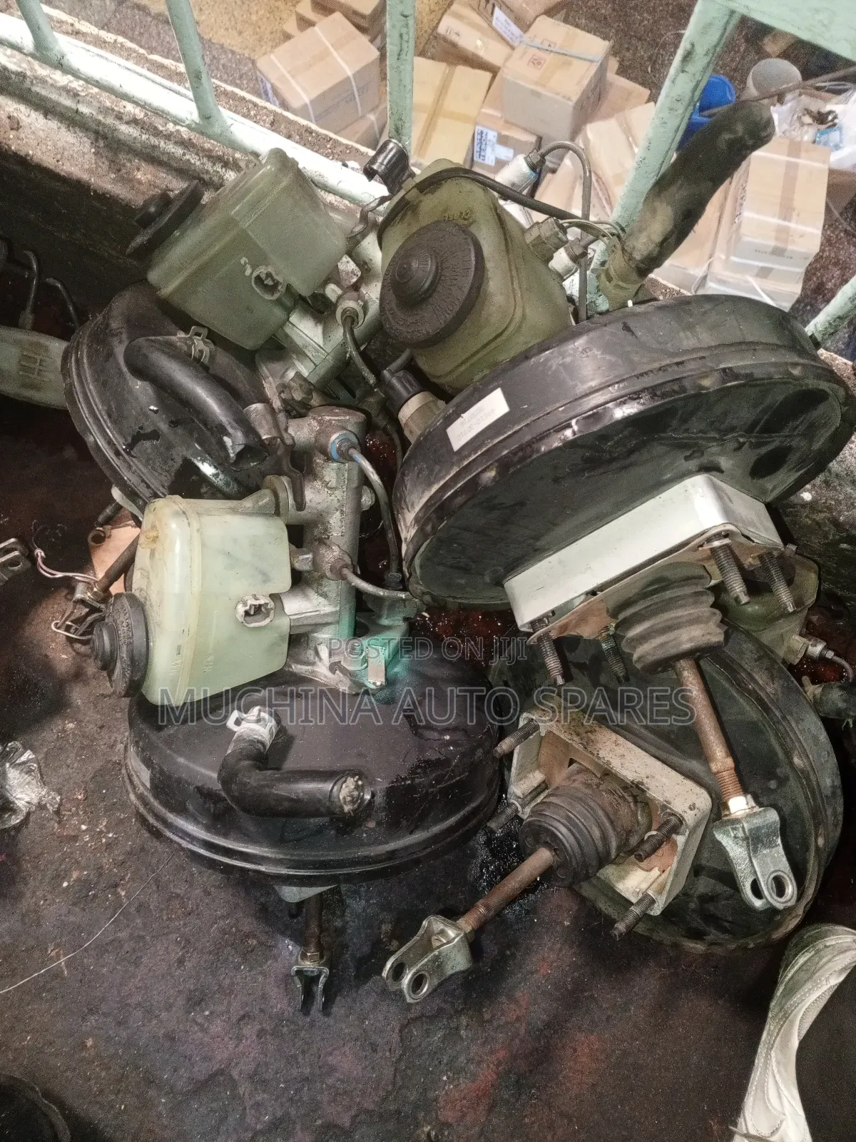 Brake Booster and Master Cylinder Hilux Millenium