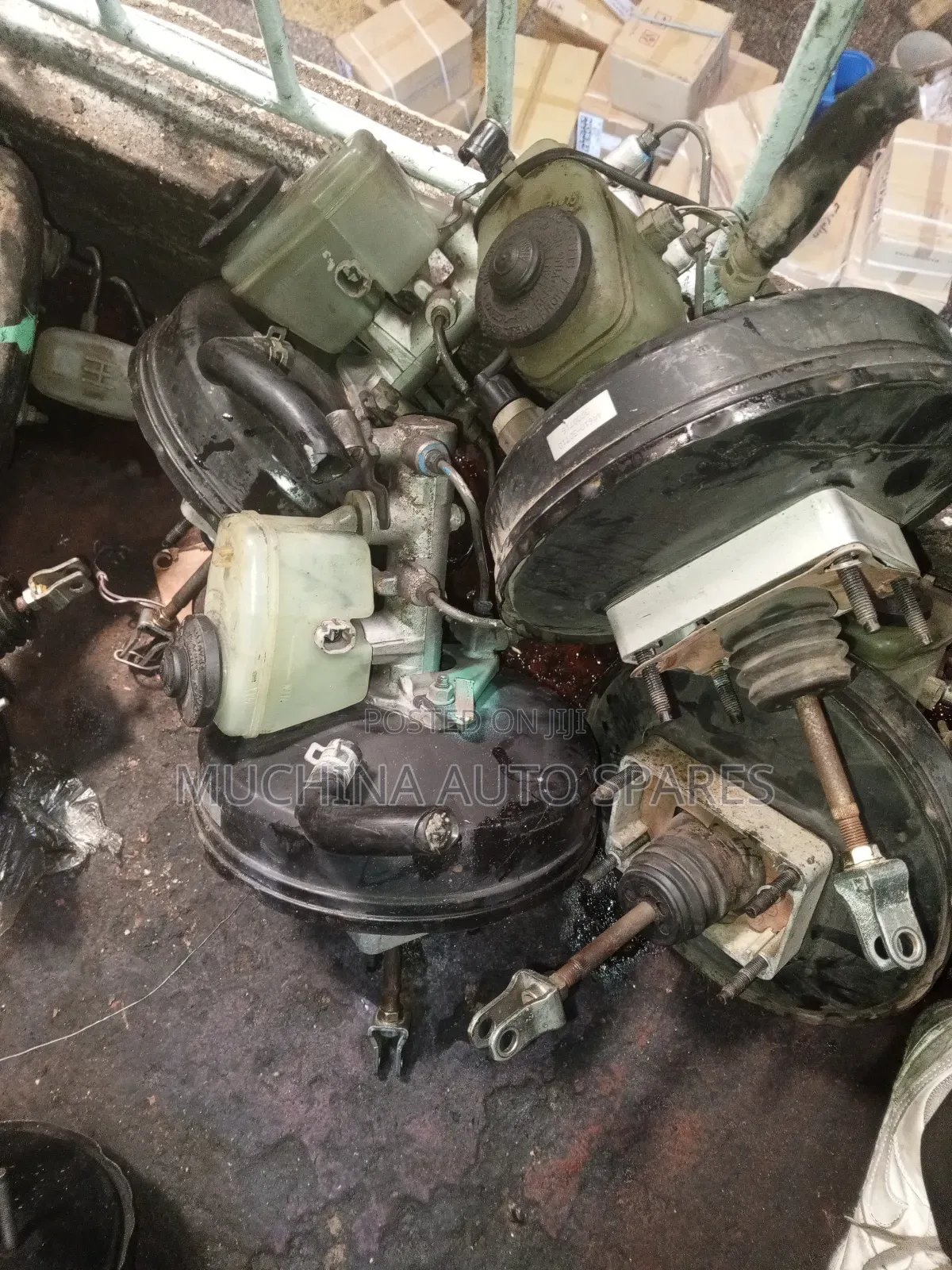 Brake Booster and Master Cylinder Hilux Millenium
