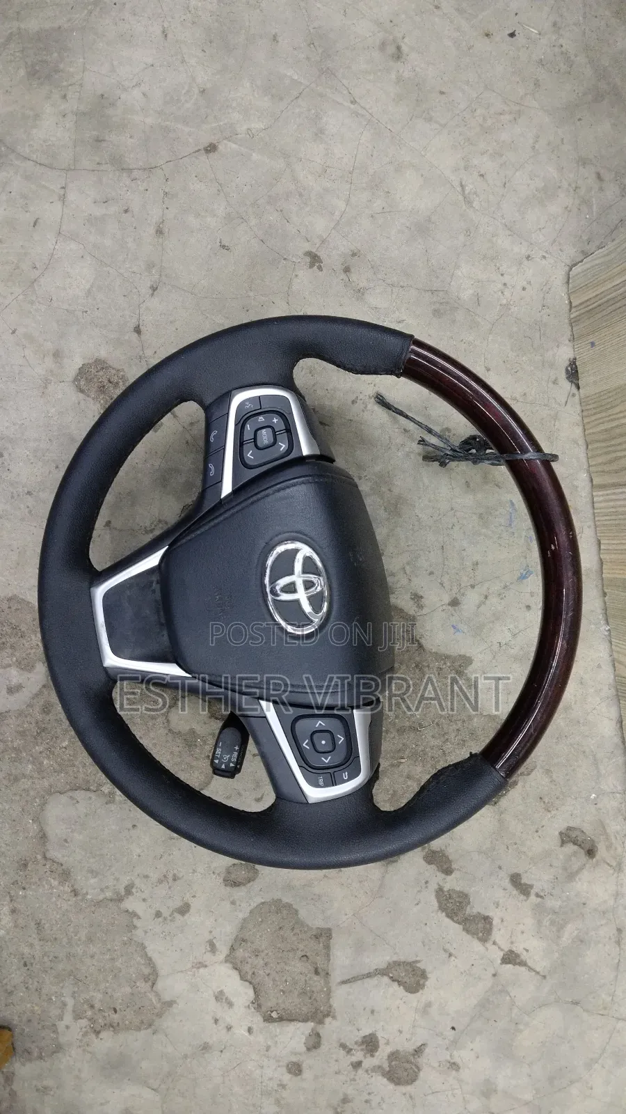 Harrier 2015 Steering Wheel With Airbag