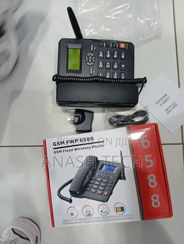 Wireless GSM Desk Phone Provides a Landline Alternative