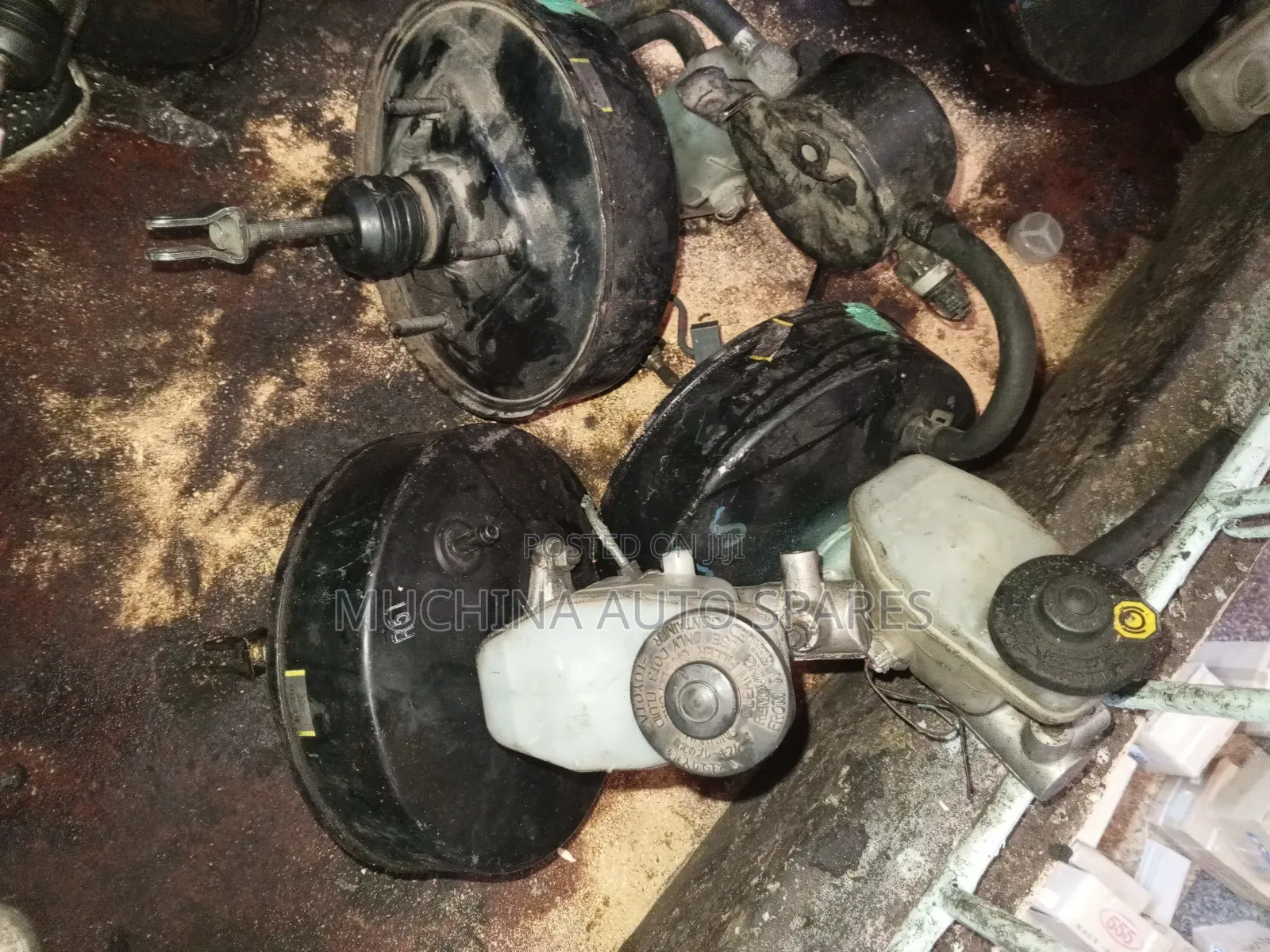 Brake Booster and Master Cylinder Toyota Townace Old Model