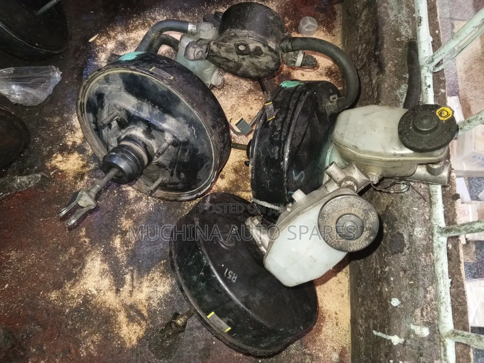 Brake Booster and Master Cylinder Toyota Townace Old Model