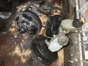 Brake Booster and Master Cylinder Toyota Townace Old Model