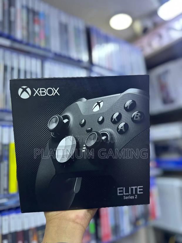 Xbox Elite Series 2 Controller - main view
