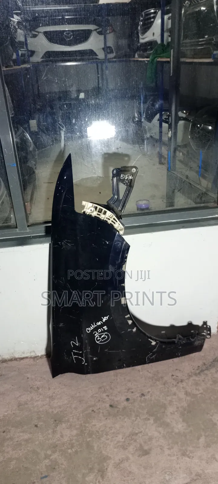 Excellent Quality Mitsubishi Outlander Right Wing Available