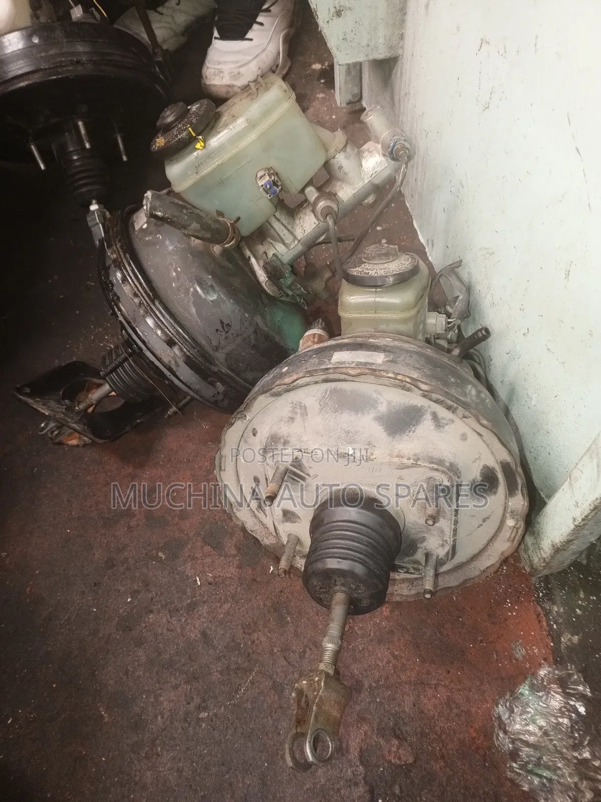 Brake Booster and Master Cylinder Land Cruiser Prado 95