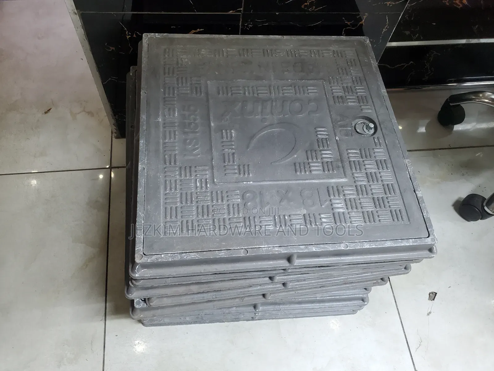 18 by 18 Manhole Cover